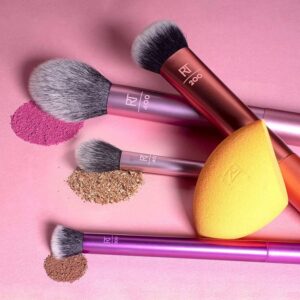 Real Techniques Everyday Essentials 5-Piece Makeup Brush Set