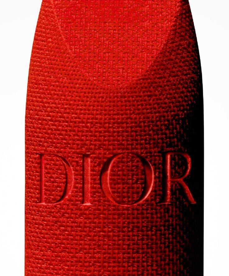 Dior Rouge Lipstick – 888 Strong Red - Image 2