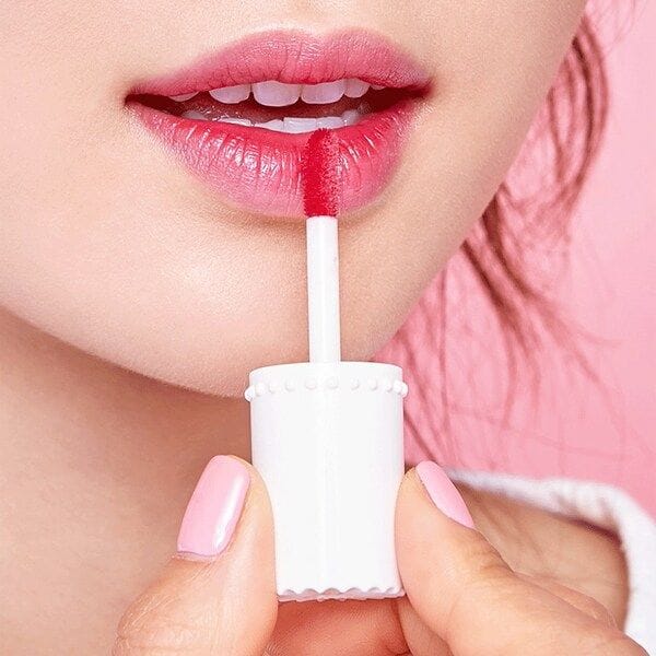 Benefit Benetint Rose Tinted Lip & Cheek Stain - Image 3