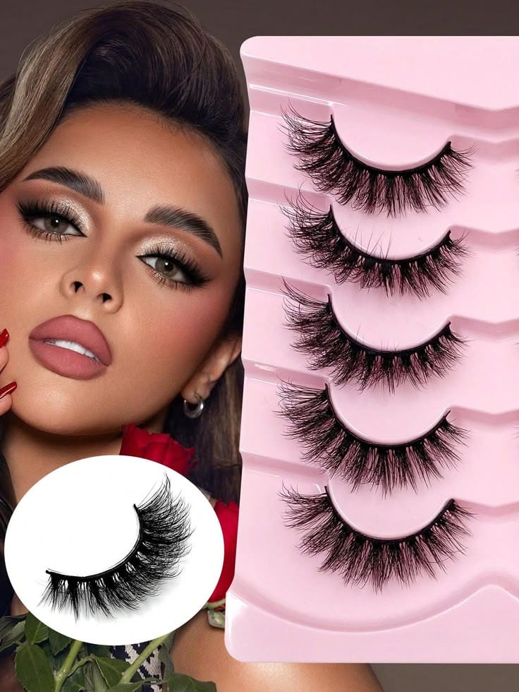 Glam Cat-Eye Wispy Eyelashes