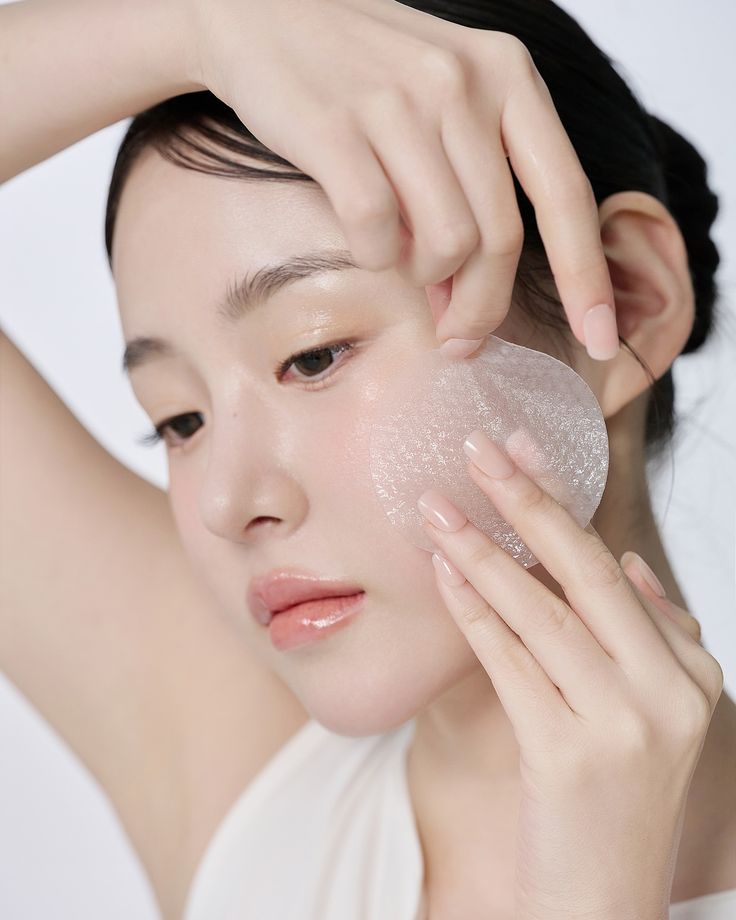 Anua Heartleaf 77% Clear Pad – 160ml | Gentle Exfoliation & Hydration - Image 3